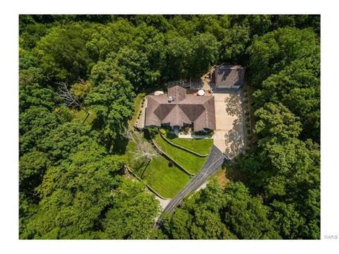 1610 Summit Estates Dr, O'fallon, MO 63366 photo 4