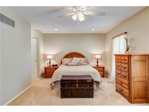 744 Berquist, Ballwin, MO 63011 photo 25