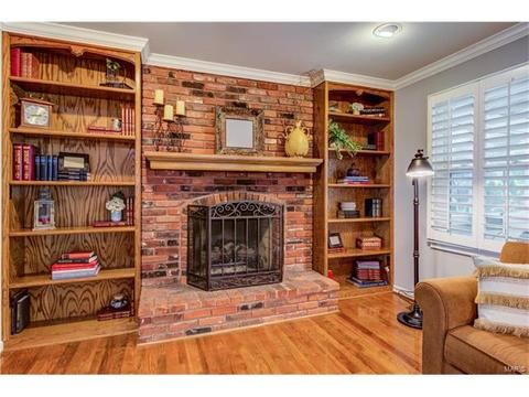 744 Berquist, Ballwin, MO 63011 photo 12