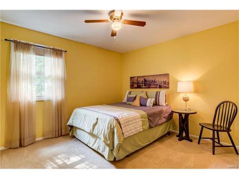 744 Berquist, Ballwin, MO 63011 photo 23