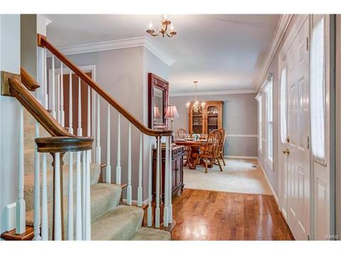 744 Berquist, Ballwin, MO 63011 photo 10