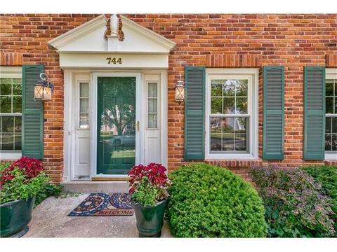 744 Berquist, Ballwin, MO 63011 photo 3