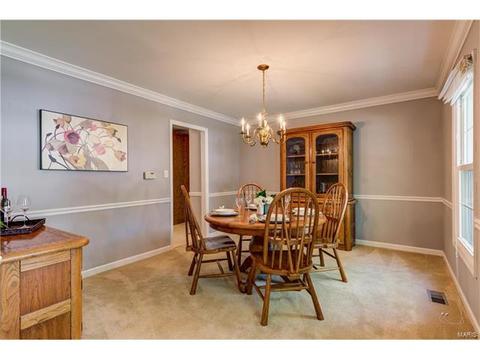 744 Berquist, Ballwin, MO 63011 photo 18