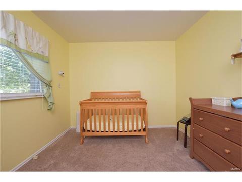 912 Parkfield Ter, Ballwin, MO 63021 photo 12