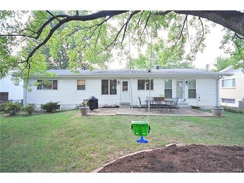 912 Parkfield Ter, Ballwin, MO 63021 photo 22