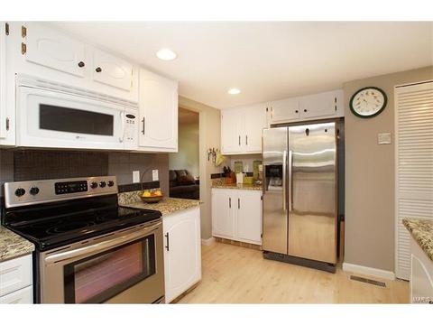 800 Eaglebrooke, Ballwin, MO 63021 photo 11