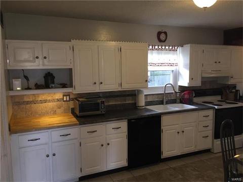 304 Saint Christopher Dr, O'fallon, MO 63366 photo 7