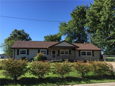 304 Saint Christopher Dr, O'fallon, MO 63366 photo 2