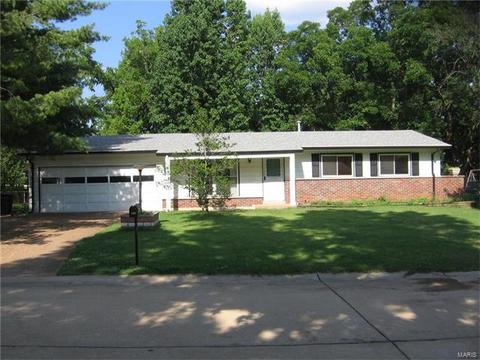 406 Ranch Dr, Manchester, MO 63011 photo 1