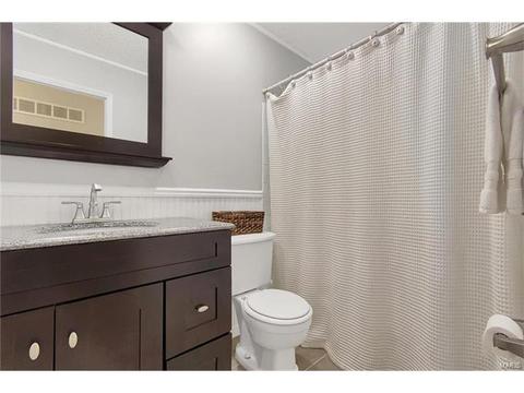 1504 Sunnytree Ln, Ballwin, MO 63021 photo 14