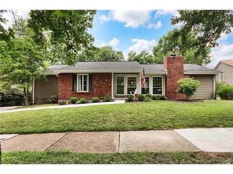 1504 Sunnytree Ln, Ballwin, MO 63021 photo 1
