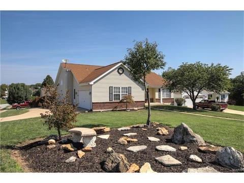 1 Royallmeadow Ct, O'fallon, MO 63368 photo 2