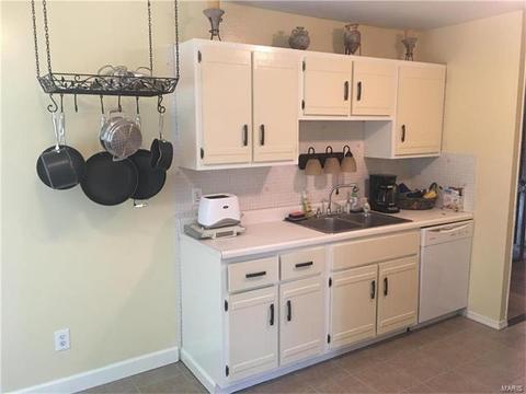 414 Sorrento Dr, Ballwin, MO 63021 photo 7