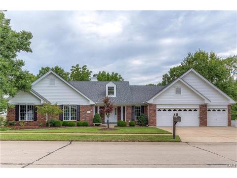 927 Timber Glen Ln, Ballwin, MO 63021 photo 1