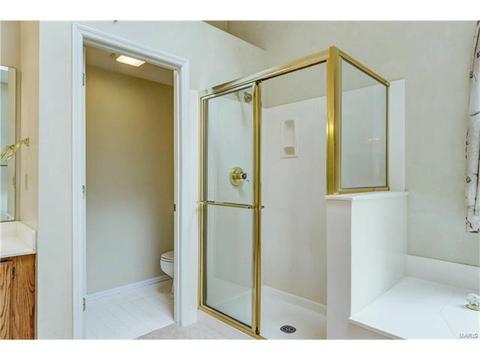 927 Timber Glen Ln, Ballwin, MO 63021 photo 31
