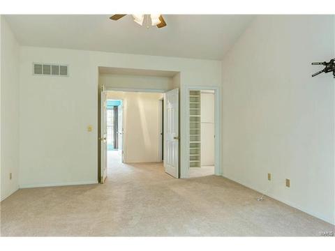 927 Timber Glen Ln, Ballwin, MO 63021 photo 25