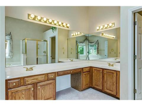 927 Timber Glen Ln, Ballwin, MO 63021 photo 32