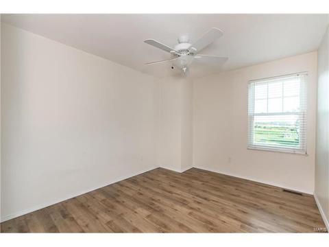 428 Tailor Ln, O'fallon, MO 63368 photo 10