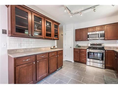 428 Tailor Ln, O'fallon, MO 63368 photo 2