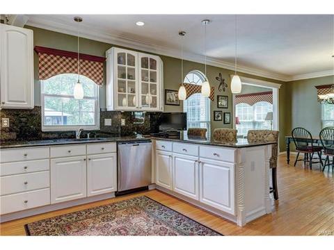2444 Clarjon Dr, Ballwin, MO 63021 photo 17