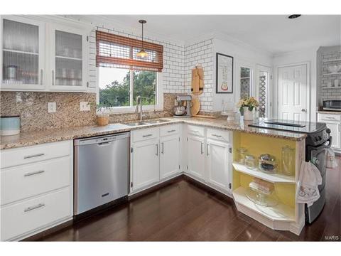 1173 Richland Mdws, Ballwin, MO 63021 photo 8