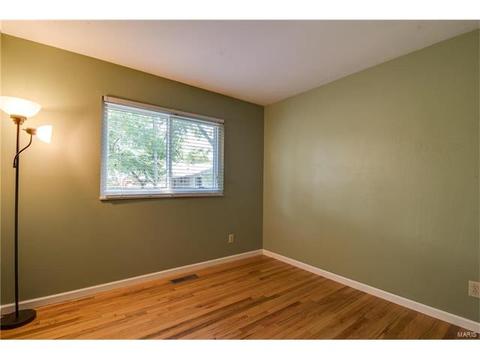 895 Napoli, Ballwin, MO 63021 photo 14