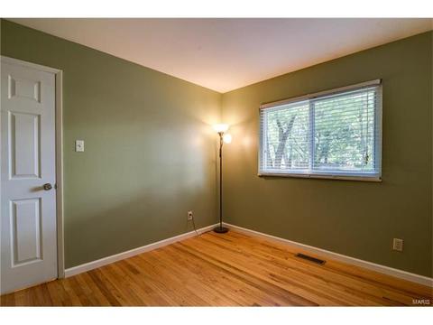895 Napoli, Ballwin, MO 63021 photo 15