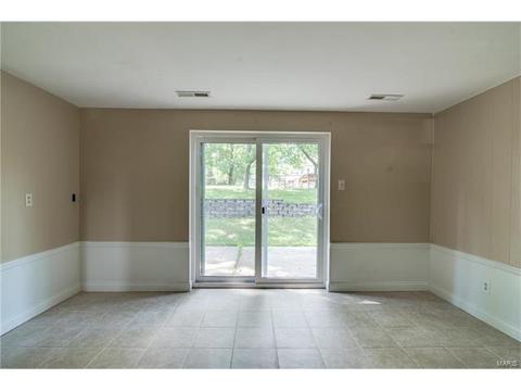895 Napoli, Ballwin, MO 63021 photo 21