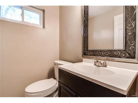 895 Napoli, Ballwin, MO 63021 photo 24