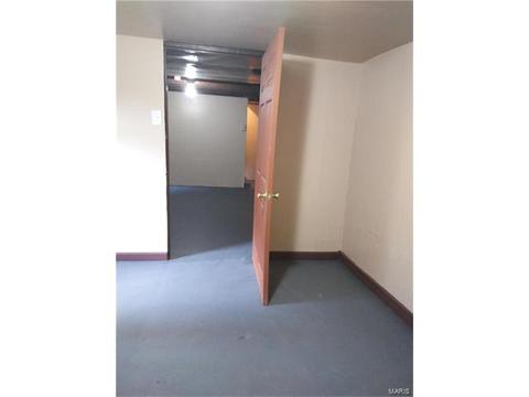 9116 E Milton Ave, Saint Louis, MO 63114 photo 9