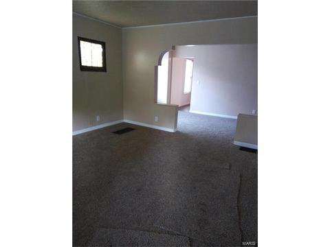 9116 E Milton Ave, Saint Louis, MO 63114 photo 4