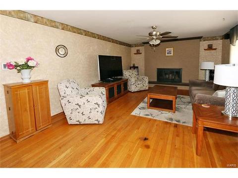 213 Cordes St, O'fallon, MO 63366 photo 3