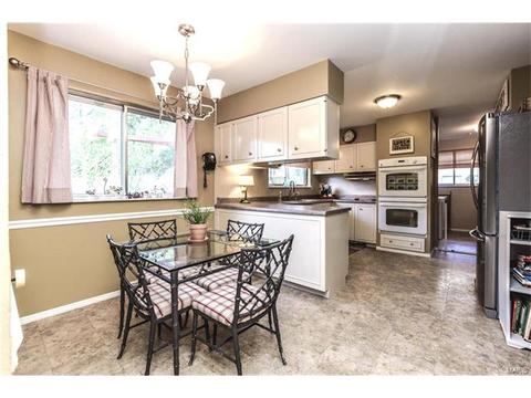 305 Baxter Rd, Ballwin, MO 63011 photo 11