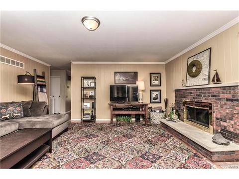 305 Baxter Rd, Ballwin, MO 63011 photo 8