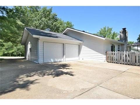 372 Greenmore Dr, Ballwin, MO 63011 photo 29