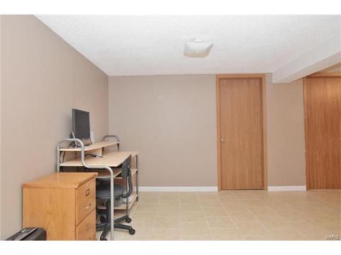 372 Greenmore Dr, Ballwin, MO 63011 photo 26