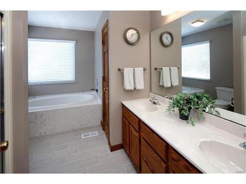2170 Beckewith Trl, O'fallon, MO 63368 photo 18