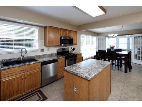 2170 Beckewith Trl, O'fallon, MO 63368 photo 7