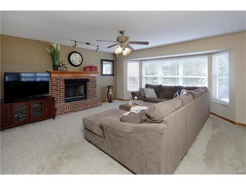 2170 Beckewith Trl, O'fallon, MO 63368 photo 2