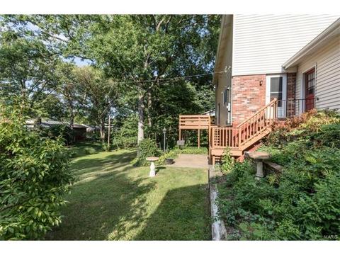 111 Breezeview Dr, Ballwin, MO 63021 photo 23