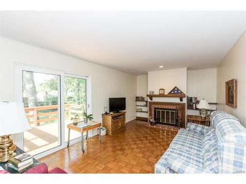111 Breezeview Dr, Ballwin, MO 63021 photo 11