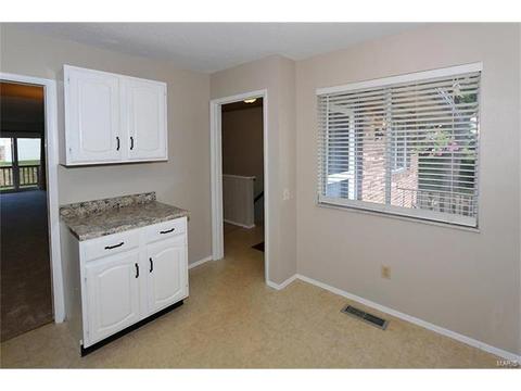 998 Claygate Ct, Ballwin, MO 63021 photo 11
