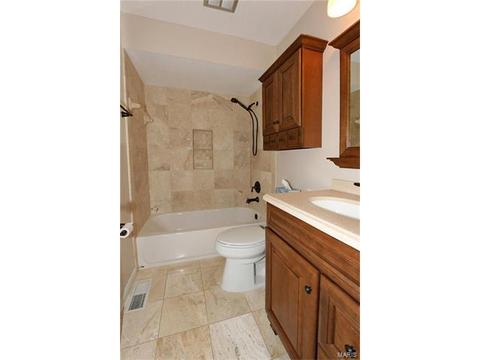 998 Claygate Ct, Ballwin, MO 63021 photo 14