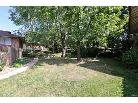 998 Claygate Ct, Ballwin, MO 63021 photo 3