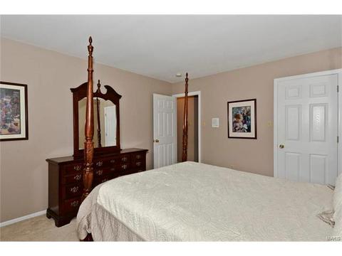 437 Buckhurst Dr, Ballwin, MO 63021 photo 25