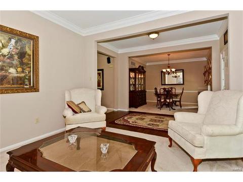437 Buckhurst Dr, Ballwin, MO 63021 photo 8