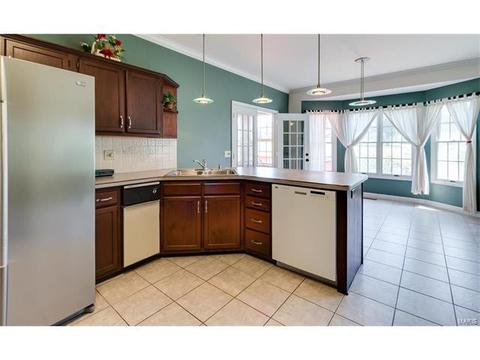 600 Loughmor Pass, Weldon Spring, MO 63304 photo 11