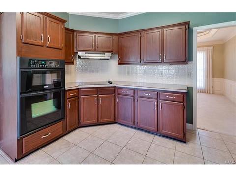 600 Loughmor Pass, Weldon Spring, MO 63304 photo 10