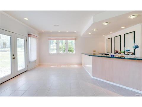 600 Loughmor Pass, Weldon Spring, MO 63304 photo 22