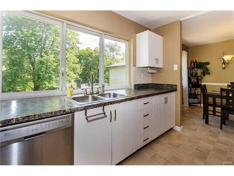 634 Turfwood, Ballwin, MO 63021 photo 8
